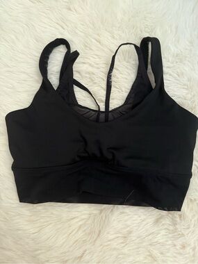 ALO Yoga Black Strappy Sports Bra Trendy Double Lined MESH